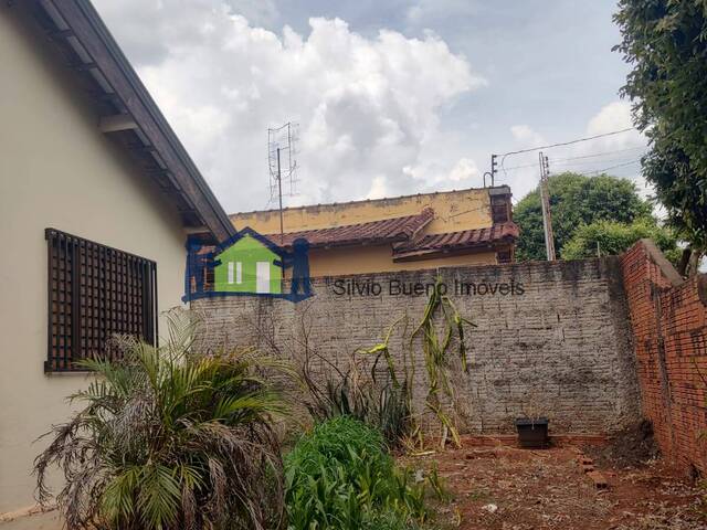 #1186 - Casa para Venda em Itápolis - SP